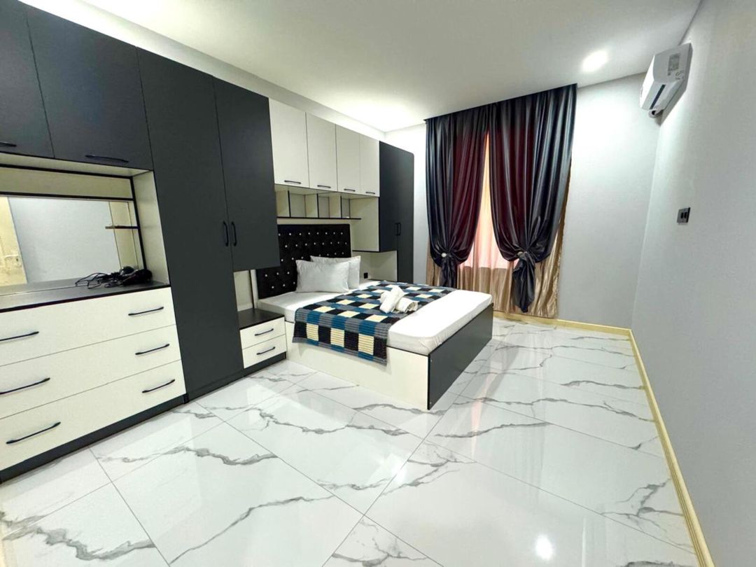 İcarəyə verilir 4 otaqlı yeni tikili 185 m² — Mənzil, Bakı (12)