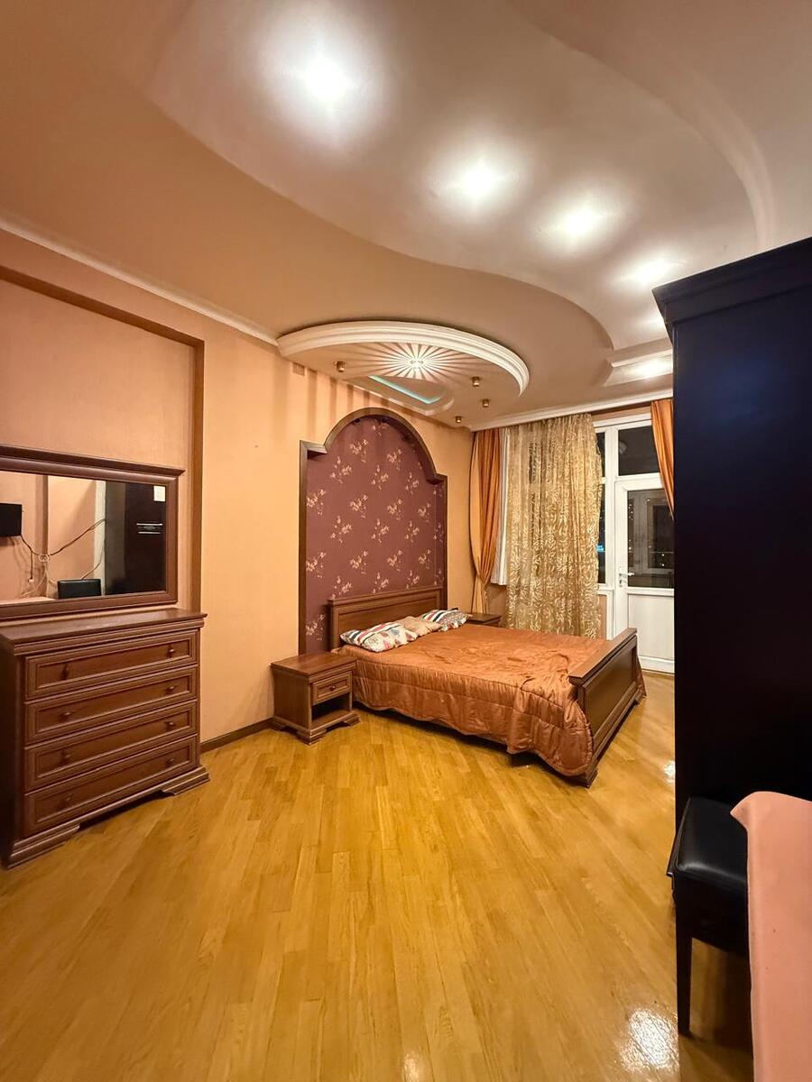 Satılır 3 otaqlı yeni tikili 145 m² — Mənzil, Bakı (5)