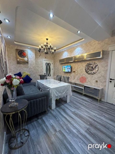 İcarəyə verilir 3 otaqlı yeni tikili 90 m²