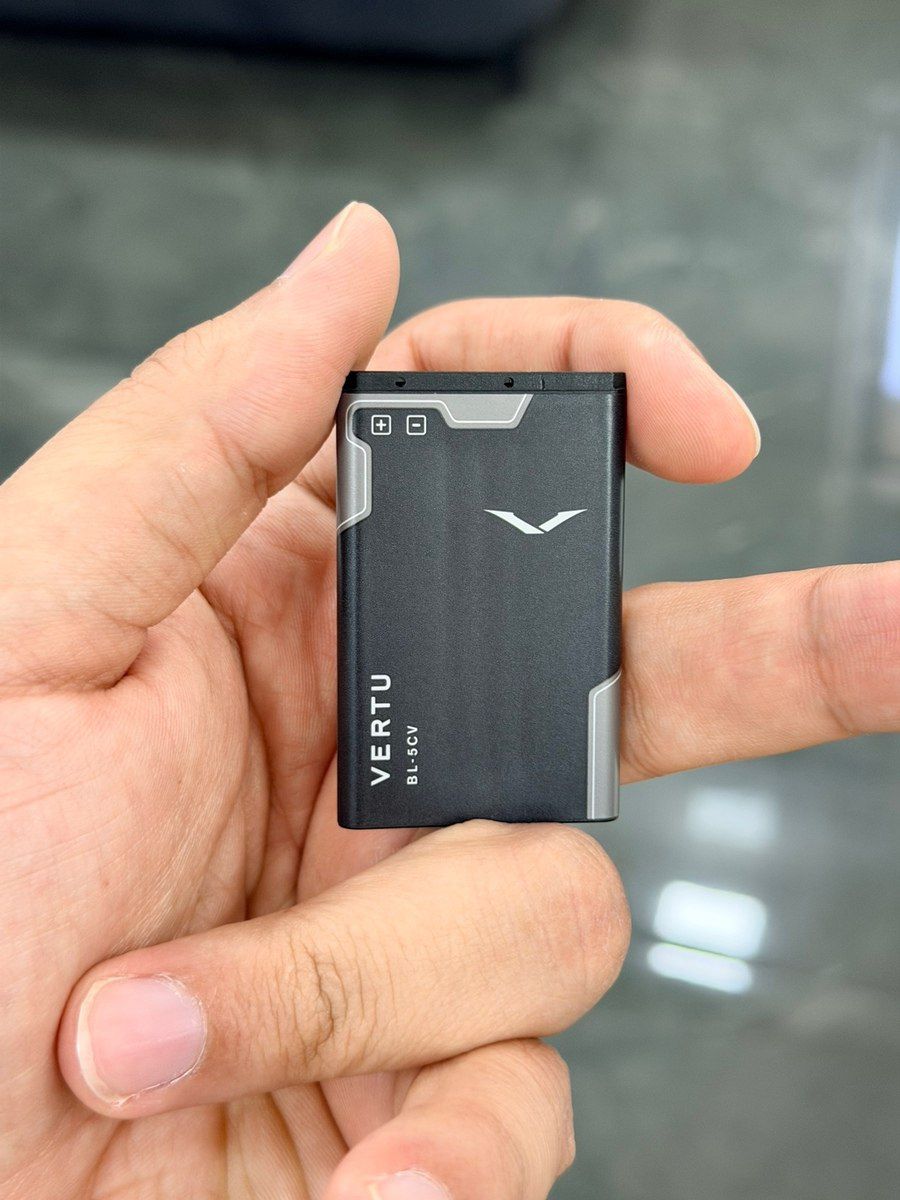 Vertu Signature S Design Pure Black 4GB batareyası — Smartfonlar, Bakı (3)