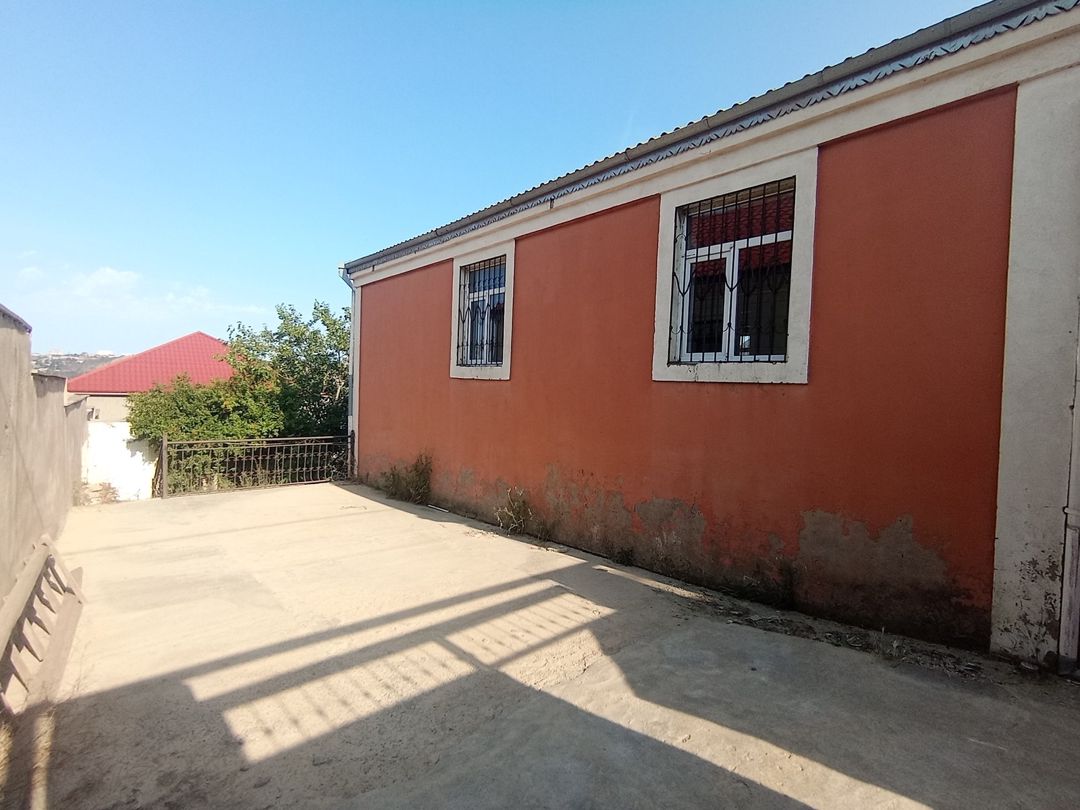 Satılır 4 otaqlı həyət evi/bağ evi 220 m² — Ev, villa, Bakı (4)