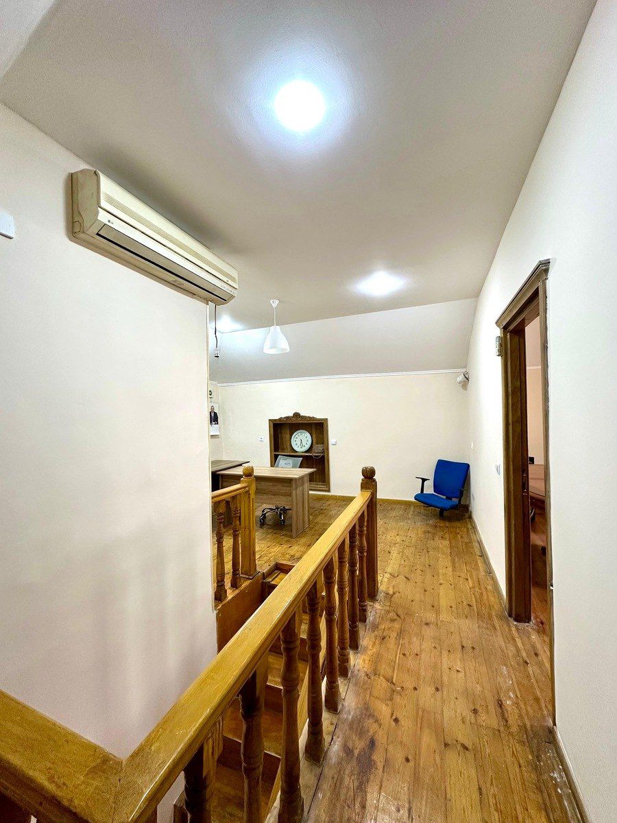 İcarəyə verilir 4 otaqlı köhnə tikili 150 m² — Mənzil, Bakı (6)