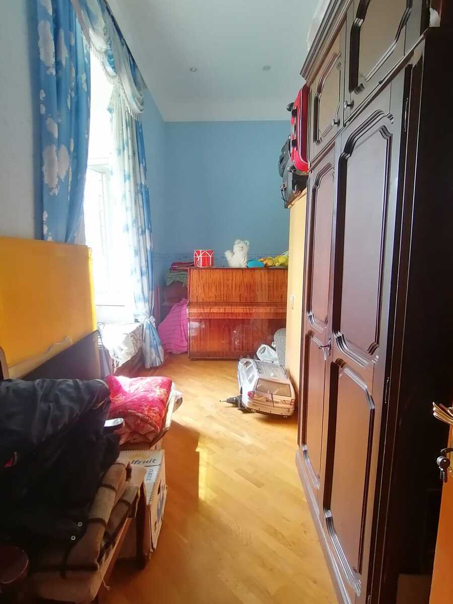 6-otaqlı mənzil, Salatın Əsgərova küç., 220 m² — Mənzil, Bakı (12)