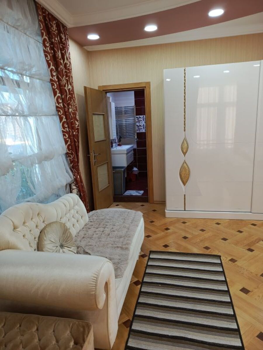 İcarəyə verilir 5 otaqlı yeni tikili 290 m² — Mənzil, Bakı (2)