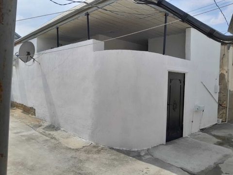 Həyət evi, Xırdalan ş — Xırdalan