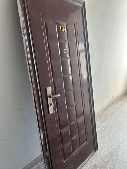 Seyf qapı — Bakı