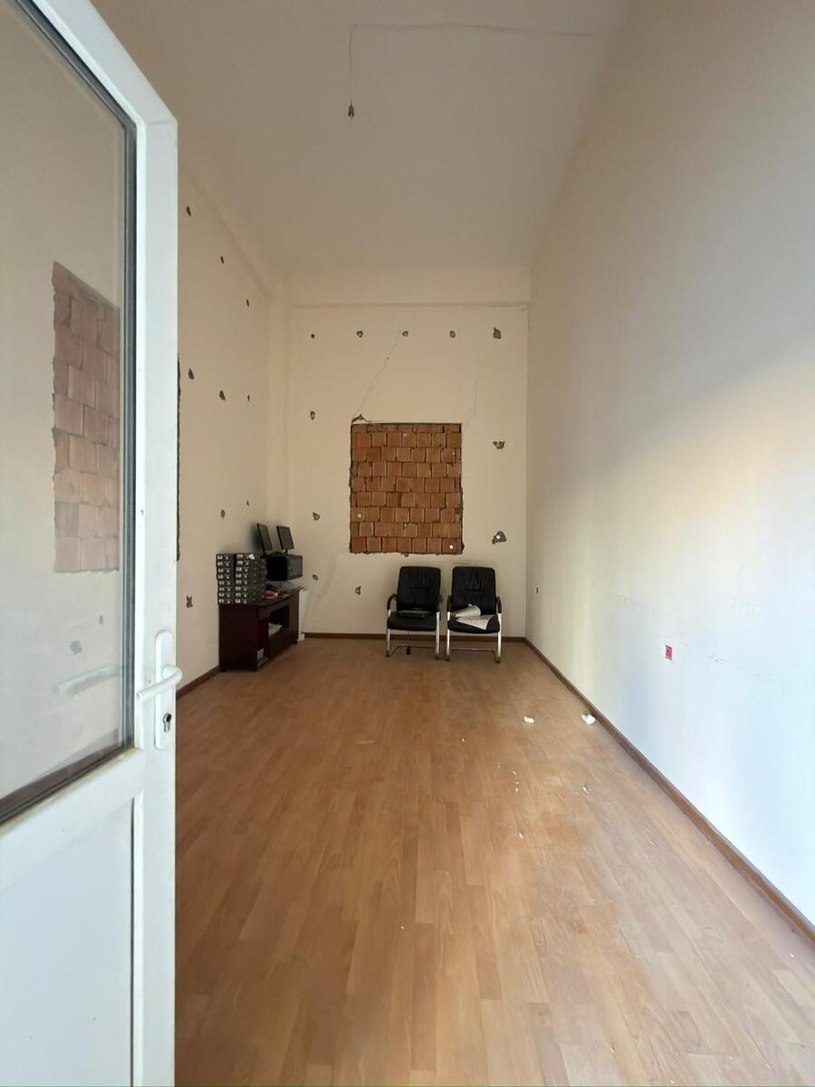 Satılır obyekt 206 m² — Əmlak, Bakı (2)