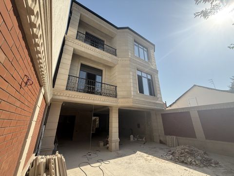 Satılır 6 otaqlı həyət evi/bağ evi 400 m² — Bakı