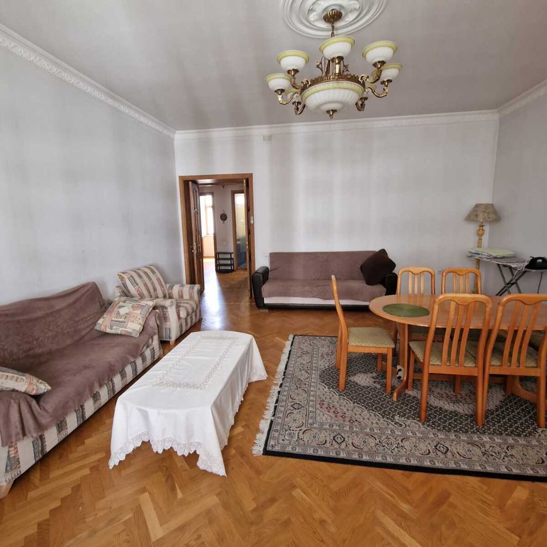 İcarəyə verilir 2 otaqlı köhnə tikili 75 m² — Mənzil, Bakı (2)