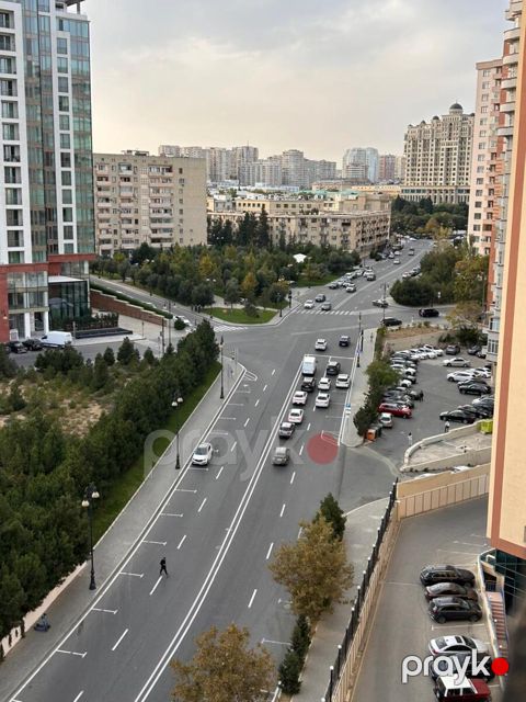 Satılır 3 otaqlı köhnə tikili 110 m²