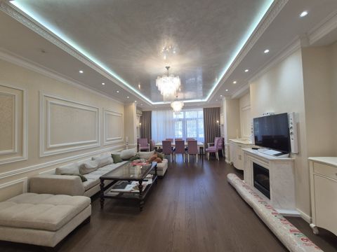 Satılır 4 otaqlı yeni tikili 242 m² — Bakı