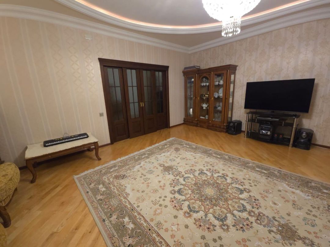 Satılır 4 otaqlı yeni tikili 150 m² — Mənzil, Bakı (2)