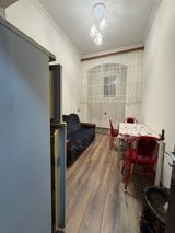 İcarəyə verilir 2 otaqlı köhnə tikili 30 m² — Arlan m. — Квартира