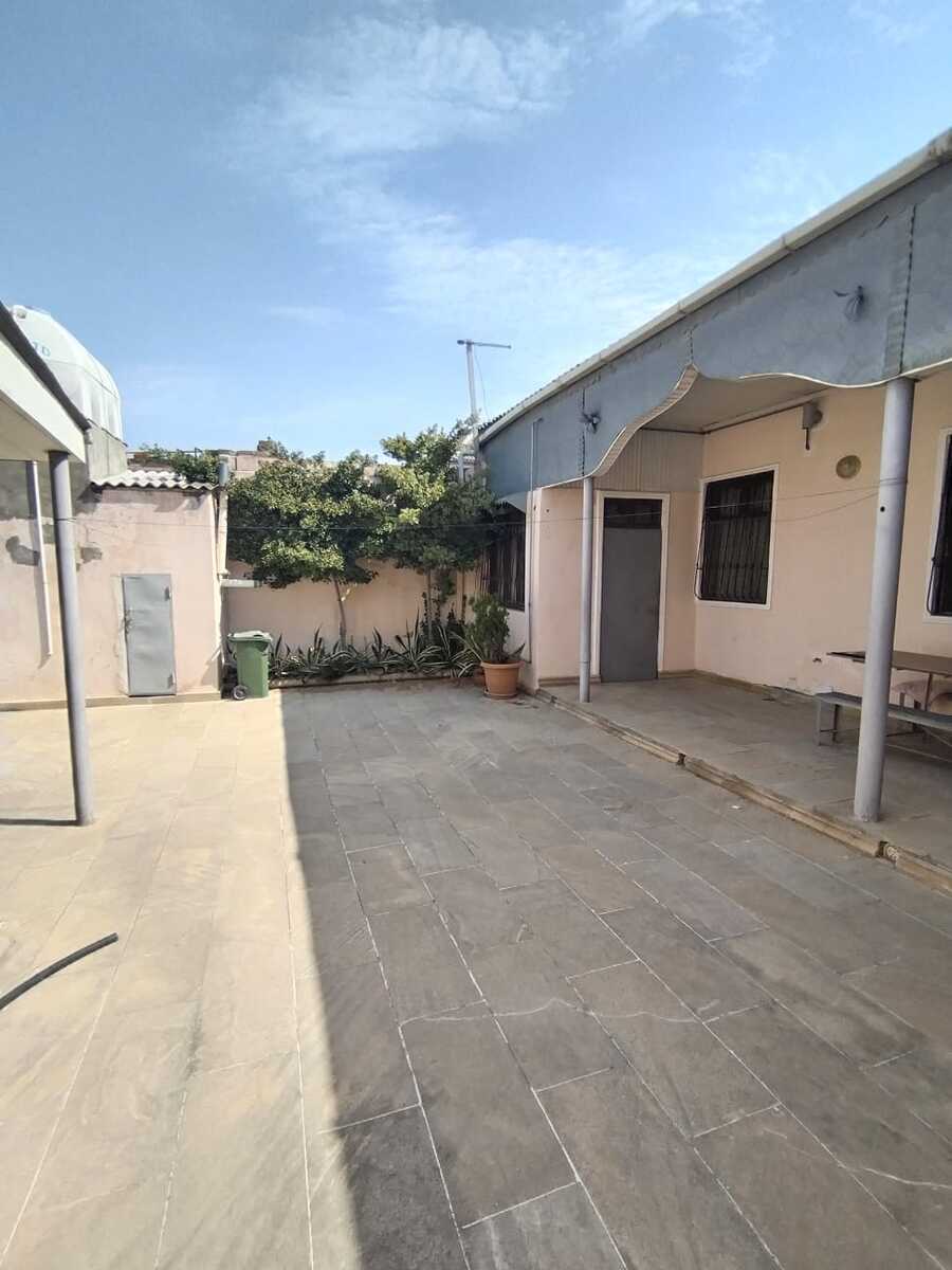 Satılır 5 otaqlı həyət evi/bağ evi 200 m² — Ev, villa, Bakı (8)