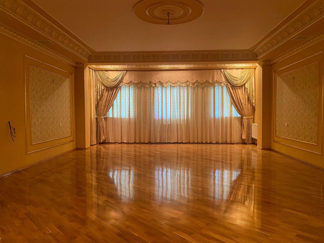 Satılır 4 otaqlı yeni tikili 250 m² — Mənzil, Bakı (2)