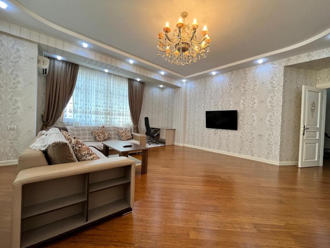 İcarəyə verilir 3 otaqlı yeni tikili 130 m² — Mənzil, Bakı (4)
