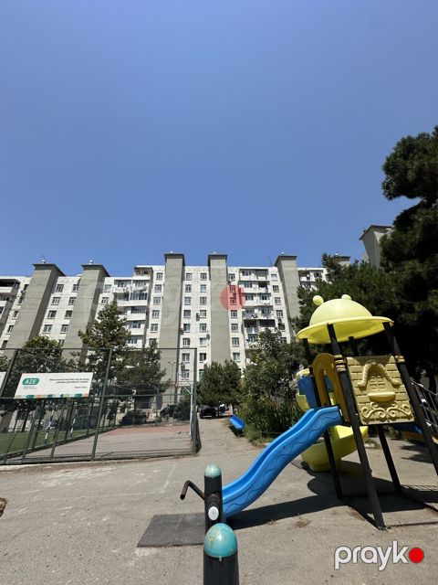 Satılır 2 otaqlı köhnə tikili 65 m²