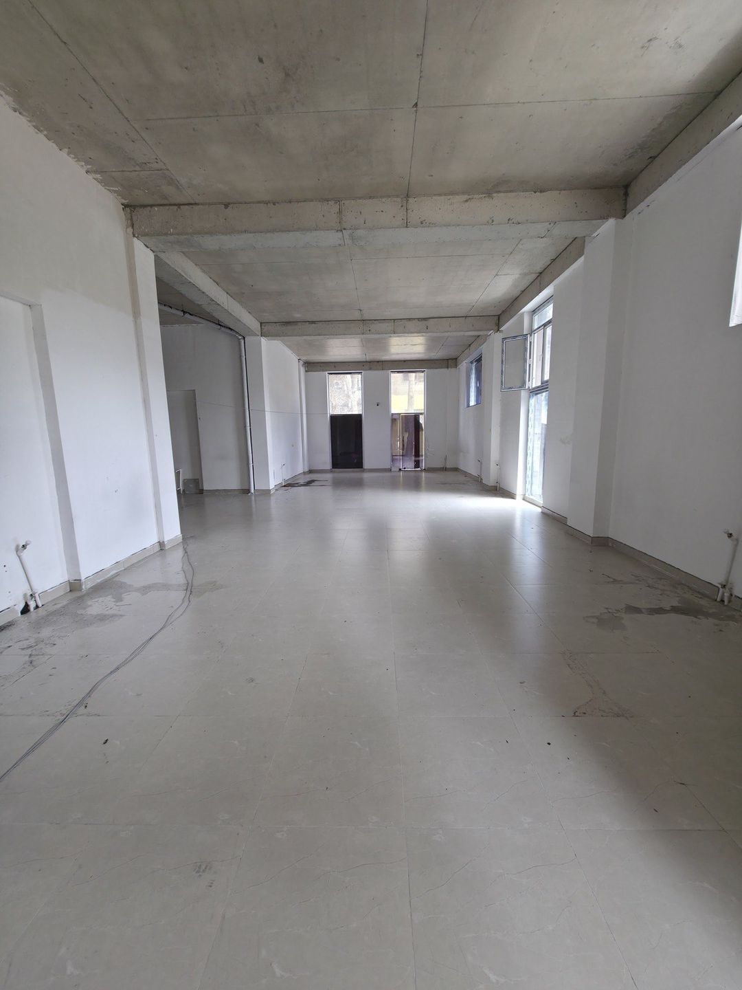 İcarəyə verilir obyekt 300 m² — Əmlak, Bakı (3)