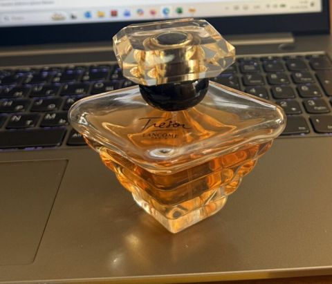 Lancôme Trésor – qadın parfümü - Brend: Lancôme Paris - Xətt: Trésor — Bakı