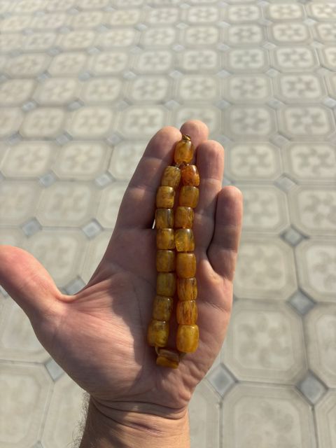 Kəhraba təsbeh — Bakı