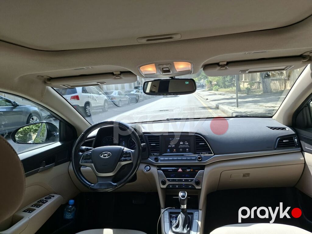 Hyundai Elantra: 2 l 2017 il Sedan 77-OZ-957 — Avtomobillər, Bakı (7)