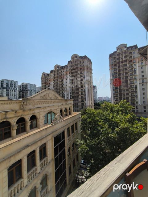 Satılır 2 otaqlı köhnə tikili 41 m²