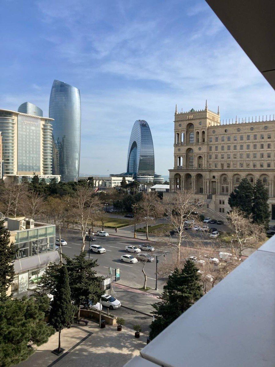 Satılır 3 otaqlı köhnə tikili 125 m² — Mənzil, Bakı (4)
