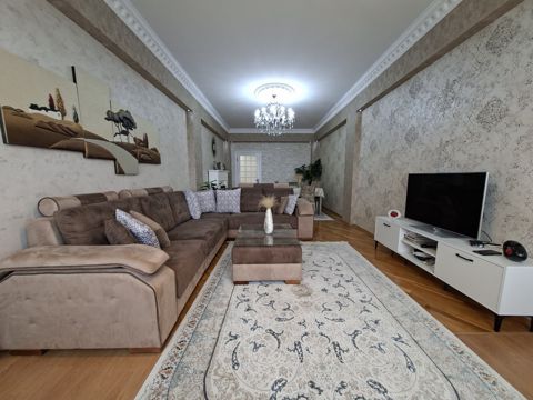 Satılır 3 otaqlı yeni tikili 120 m² — Bakı
