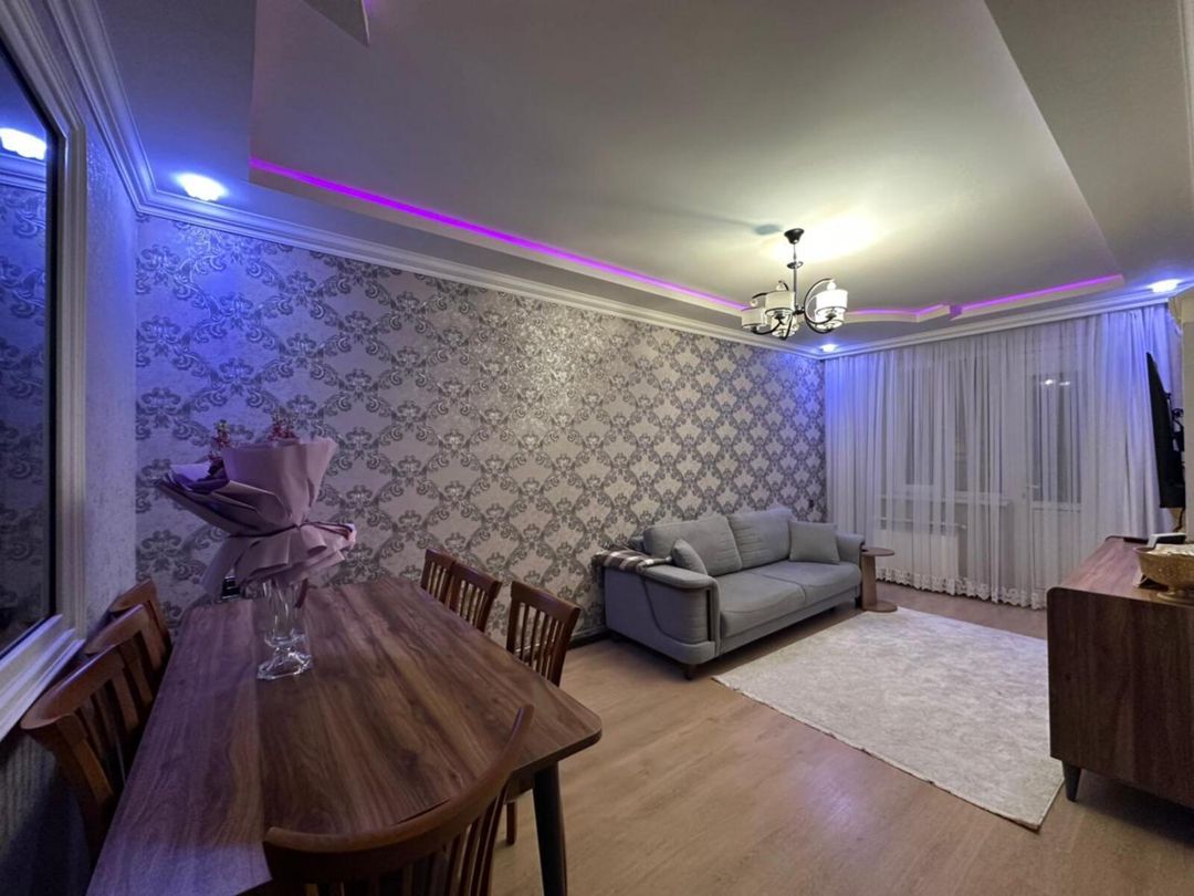 Satılır 2 otaqlı köhnə tikili 78 m² — Mənzil, Bakı