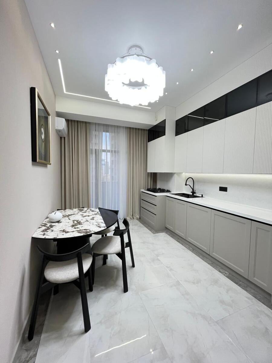 Satılır 4 otaqlı yeni tikili 160 m² — Mənzil, Bakı (7)