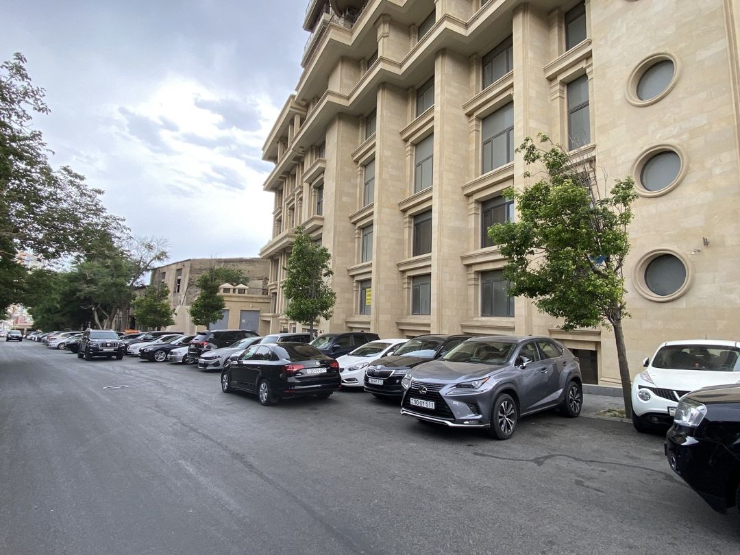 Satılır obyekt 330 m² — Əmlak, Bakı (2)