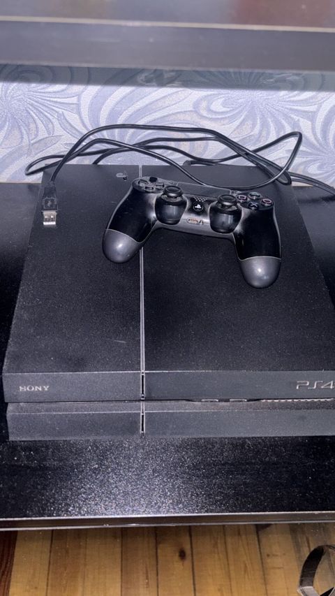 Sony PlayStation 4 oyun konsolu - PS4 FAT 500 yaddaw ustunde GTA — Bakı