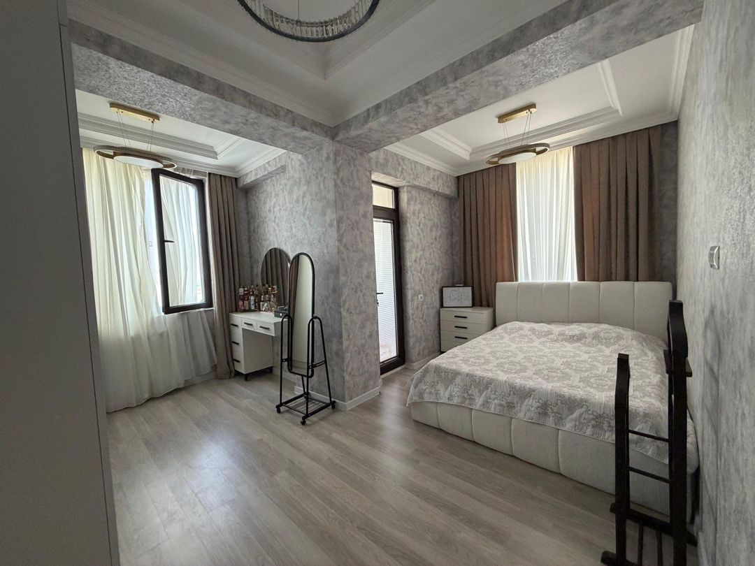 Satılır 3 otaqlı yeni tikili 100 m² — Mənzil, Bakı (2)