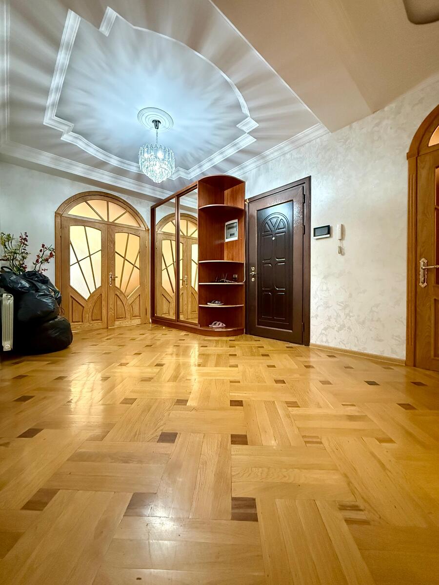 Satılır 4 otaqlı yeni tikili 170 m² — Mənzil, Bakı (11)