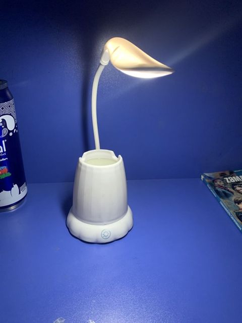 LED masa lampası – qamış formalı çevik boyunlu, ağ rəng — Bakı