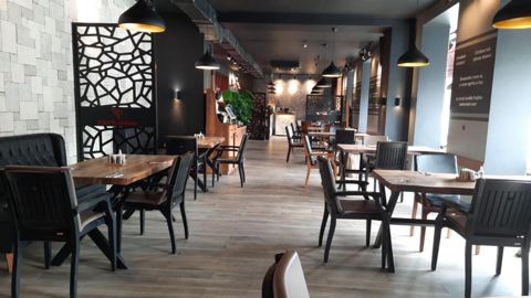 Satılır obyekt 420 m² — Bakı