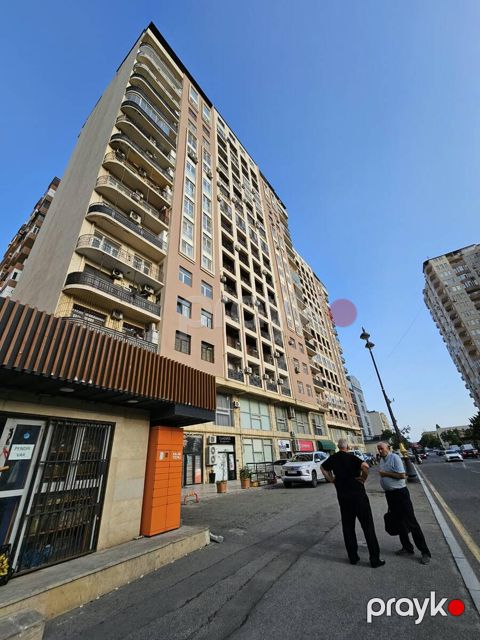 Satılır 3 otaqlı yeni tikili 130 m² — Bakı