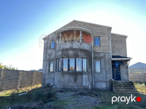 Satılır 4 otaqlı həyət evi/bağ evi 250 m²