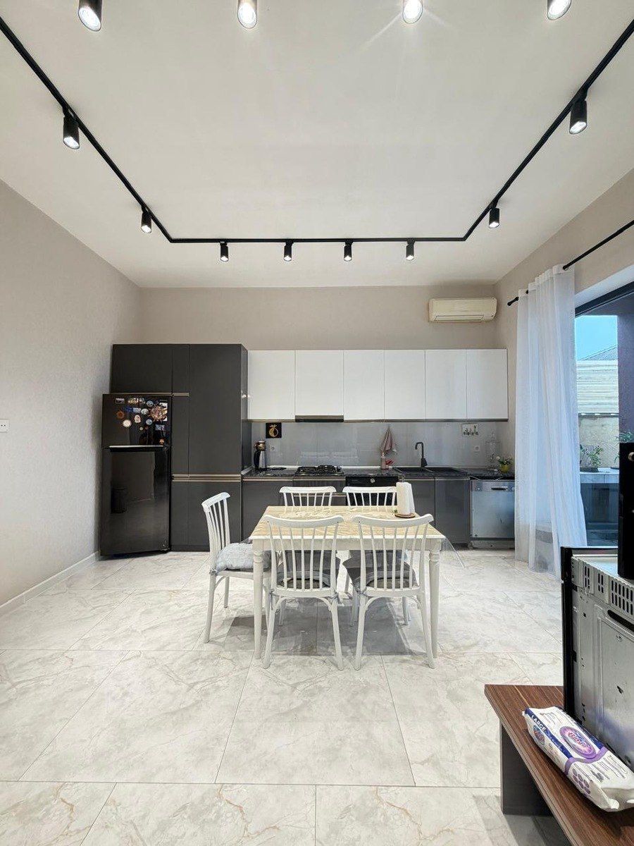 İcarəyə verilir 4 otaqlı həyət evi/bağ evi 220 m² — Ev, villa, Bakı (11)