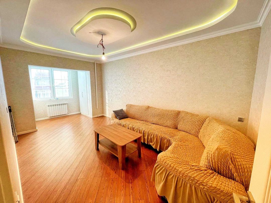 Satılır 2 otaqlı köhnə tikili 68 m² — Mənzil, Bakı