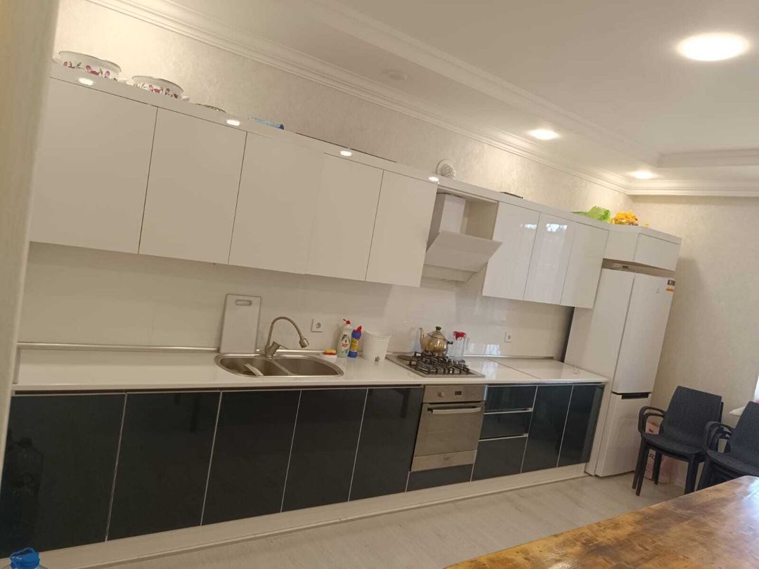 Satılır 5 otaqlı həyət evi/bağ evi 200 m² — Ev, villa, Bakı (12)