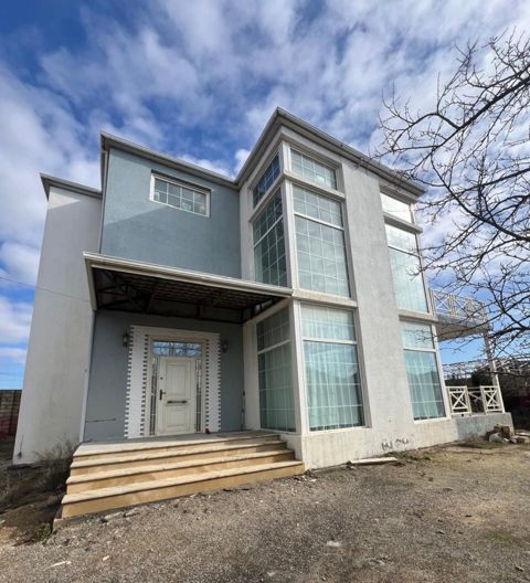 Satılır 10 otaqlı həyət evi/bağ evi 300 m² — Bakı