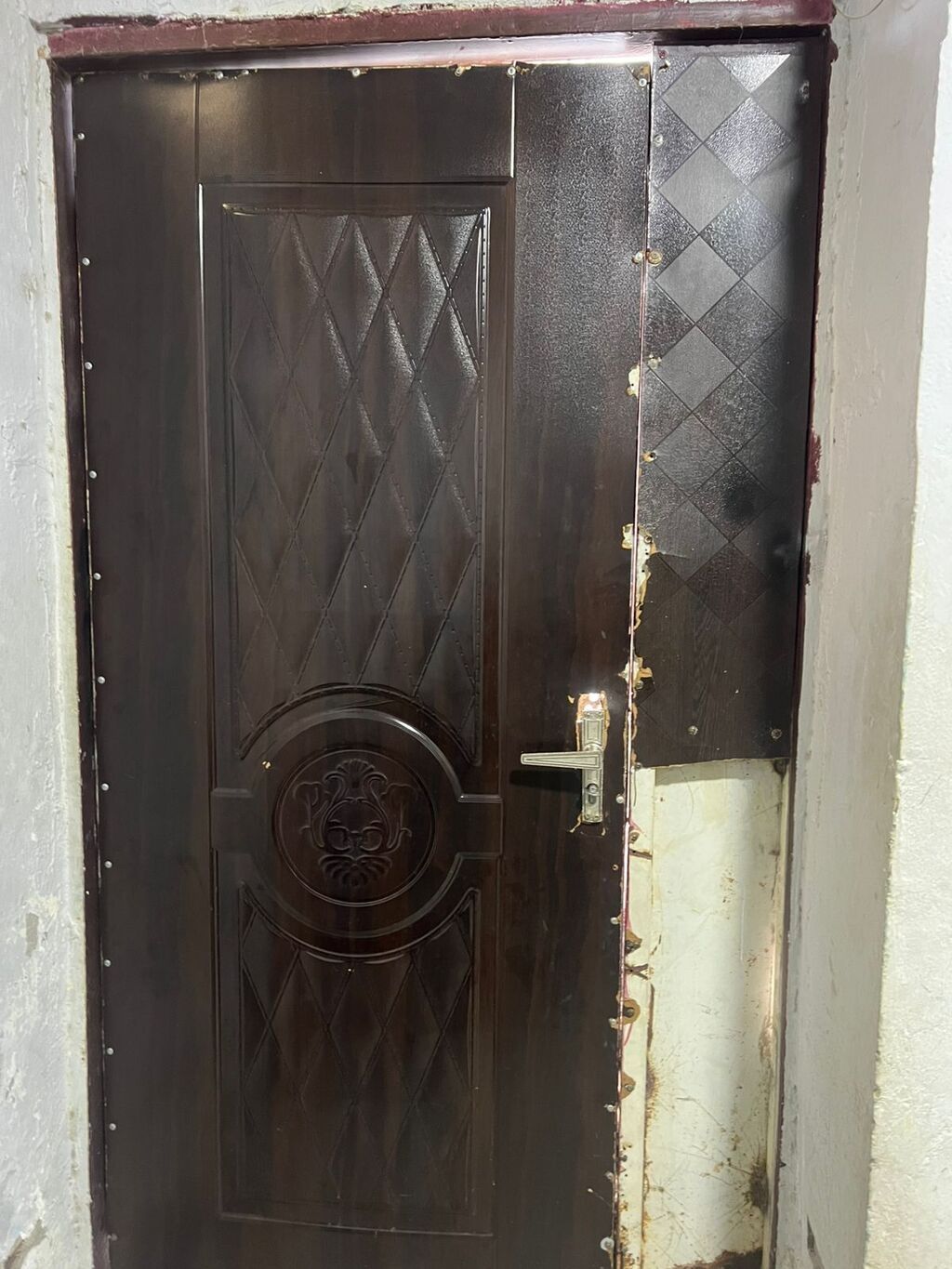 Metall qapı dəsti - Material: qalın metal təbəqədən hazırlanmış giriş — Pəncərələr, qapılar, balkonlar, Bakı (3)