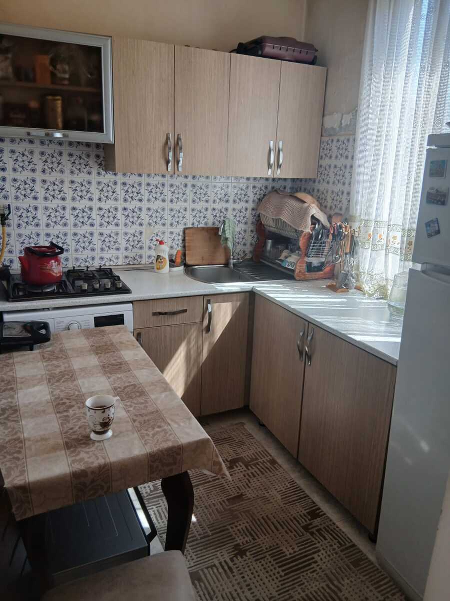 Satılır 2 otaqlı köhnə tikili 42 m² — Mənzil, Bakı (3)