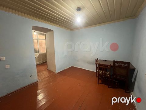 Satılır 3 otaqlı köhnə tikili 52 m²