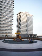 İcarəyə verilir 2 otaqlı yeni tikili 65 m² — Ali — Mənzil