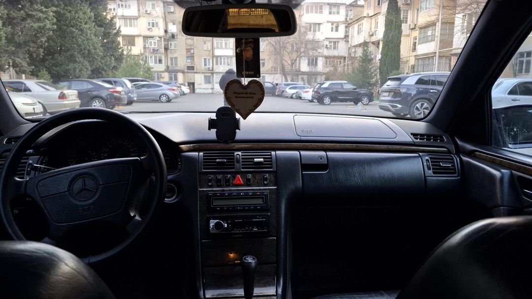 Mercedes E 240, 1998 il — Avtomobillər, Bakı (3)