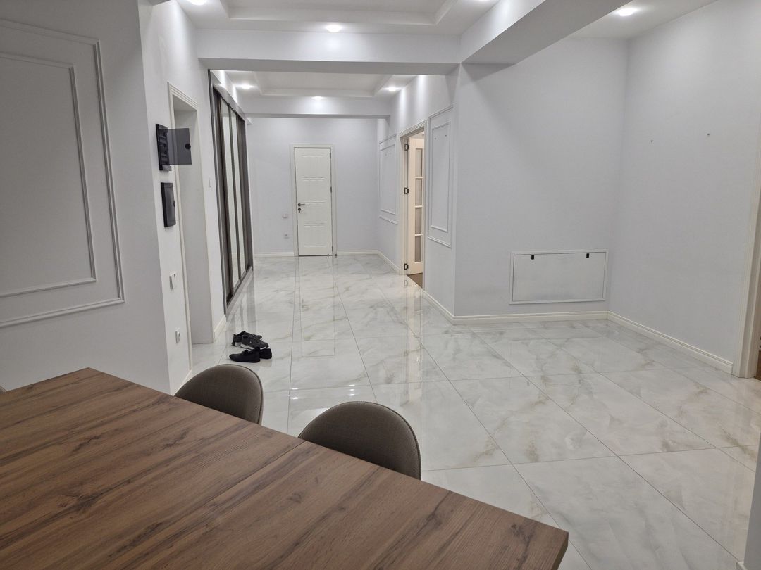 İcarəyə verilir 4 otaqlı yeni tikili 220 m² — Mənzil, Bakı (7)