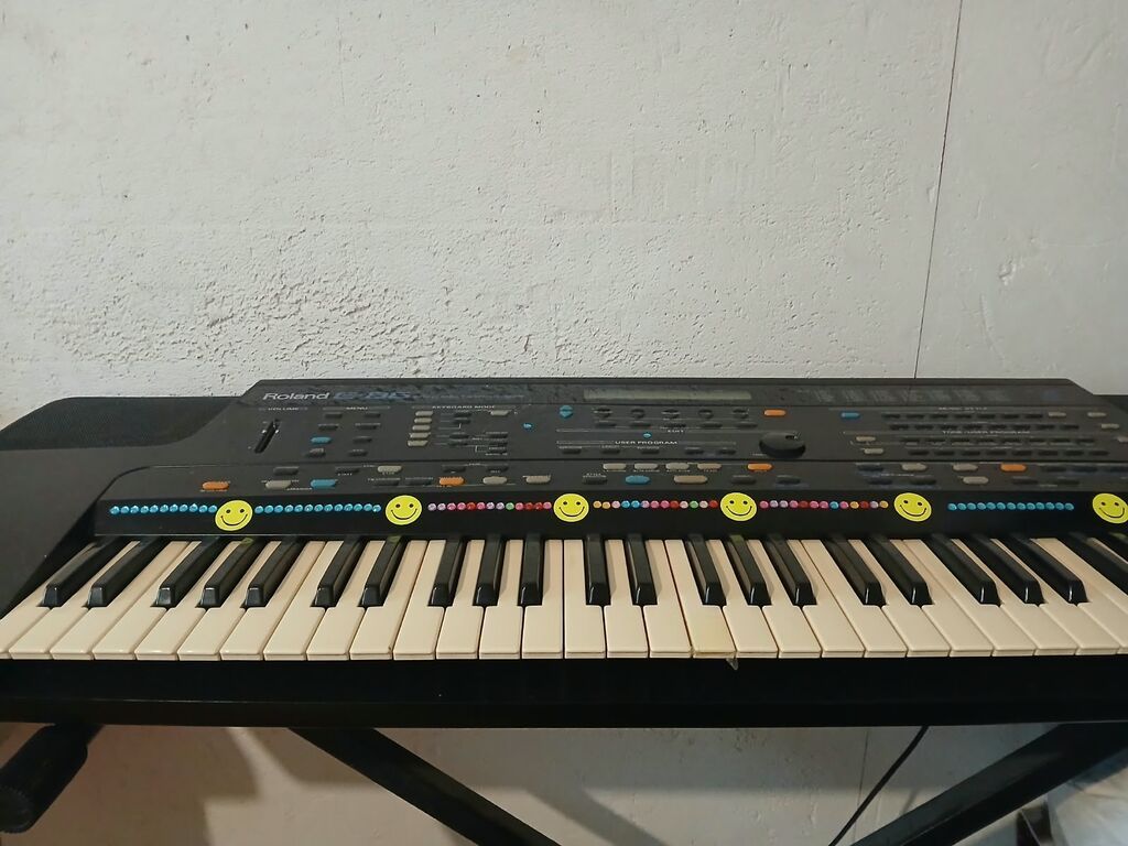 Sintezator, Roland, İşlənmiş — Pianino və digər klaviş alətləri, Sumqayıt
