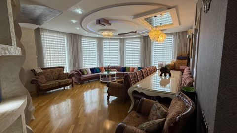 Satılır 4 otaqlı yeni tikili 185 m² — Bakı